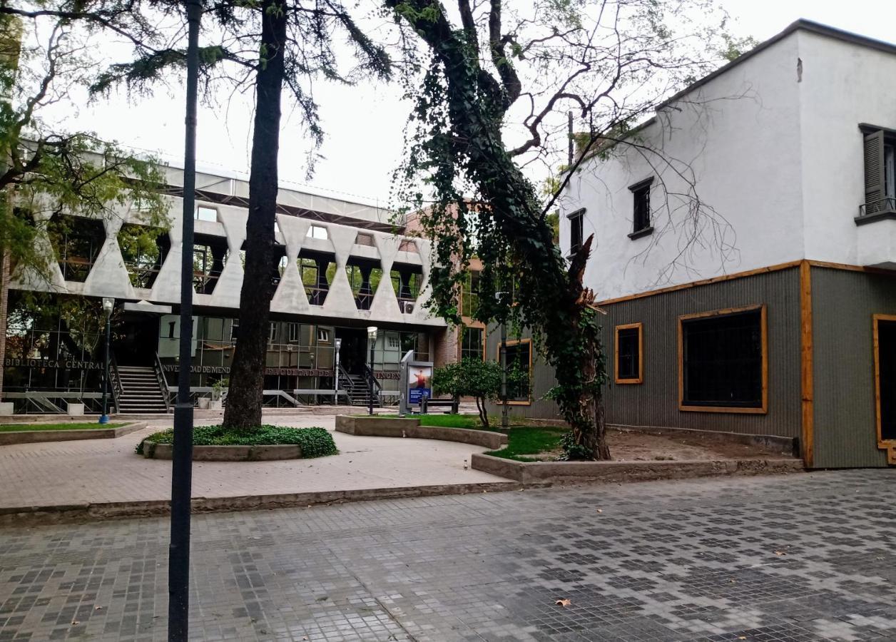 Casa Aristides Apartment Мендоса Екстериор снимка